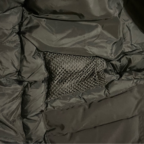NEW HOLOGRAM TAG CANADA GOOSE SNOW MANTRA SMALL PARKA JACKET BLACK NEW W TAGS - Picture 13 of 16